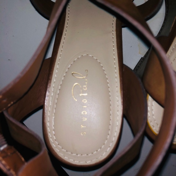 Studio Paolo Wedges - Picture 7 of 7